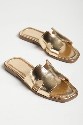 Women Gold Daily Slippers Elegant Comfortable Slip on Outdoor Slides Sandals